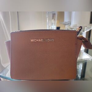 MICHAEL KORS Brown Saffiano Leather Crossbody Bag with Gold Hardware